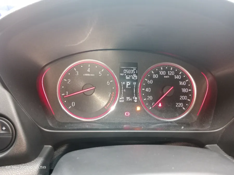 Foto Mobil Bekas Odometer Honda City 1.5 RS Hatchback tahun 2021