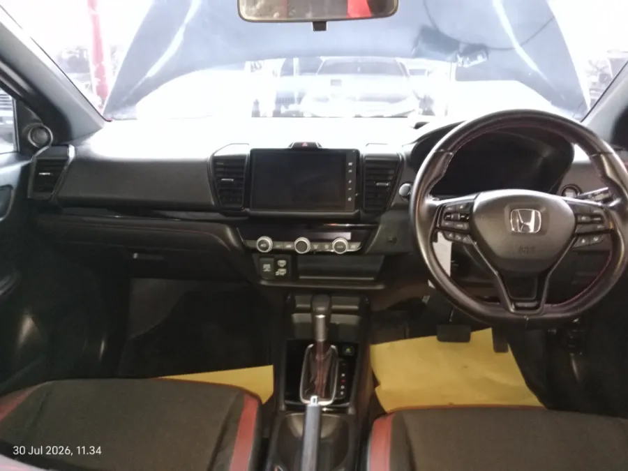 Foto Mobil Bekas Dashboard Honda City 1.5 RS Hatchback tahun 2022