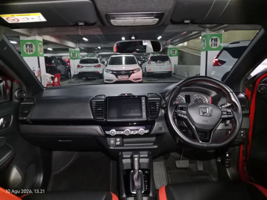 Foto Mobil Bekas Dashboard Honda City 1.5 RS Hatchback tahun 2022