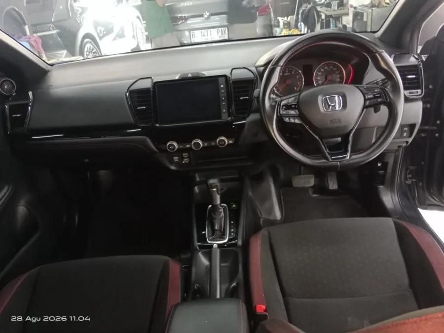 Foto Mobil Bekas Dashboard Honda City 1.5 RS Hatchback tahun 2022