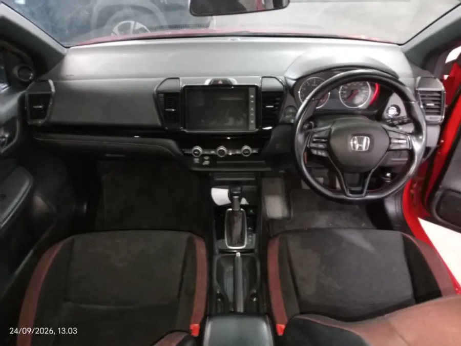 Foto Mobil Bekas Dashboard Honda City 1.5 RS Hatchback tahun 2022