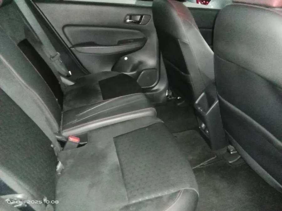 Foto Mobil Bekas Kabin Belakang Honda City 1.5 RS Hatchback tahun 2022