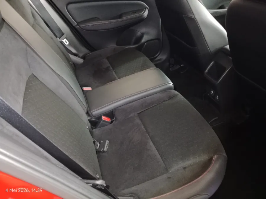 Foto Mobil Bekas Kabin Belakang Honda City 1.5 RS Hatchback tahun 2022