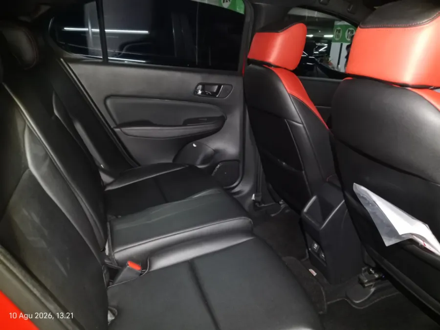 Foto Mobil Bekas Kabin Belakang Honda City 1.5 RS Hatchback tahun 2022