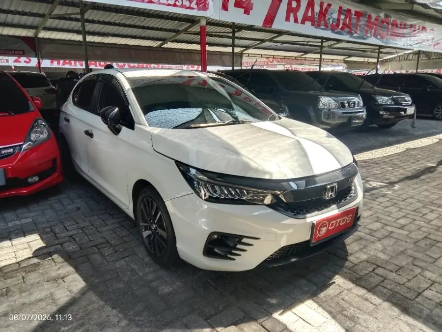 Foto Mobil Bekas Kanan Depan Honda City 1.5 RS Hatchback tahun 2022