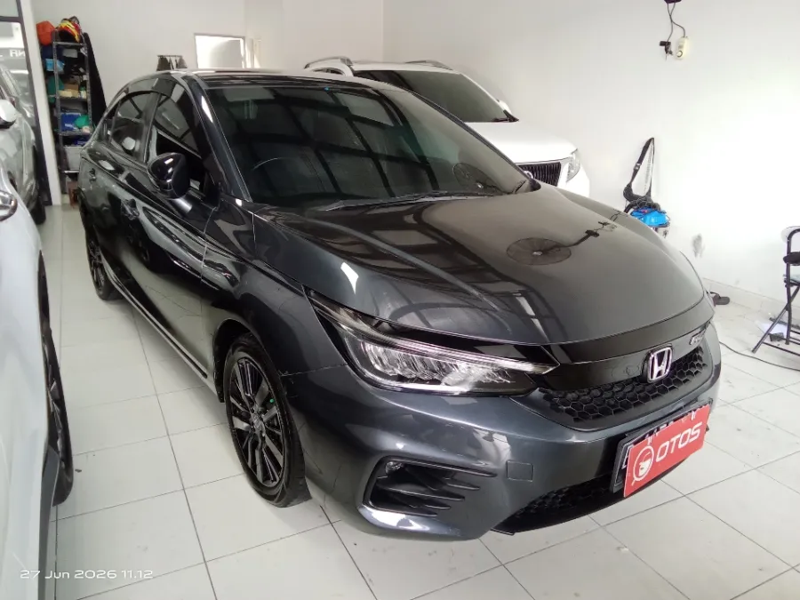 Foto Mobil Bekas Kanan Depan Honda City 1.5 RS Hatchback tahun 2022
