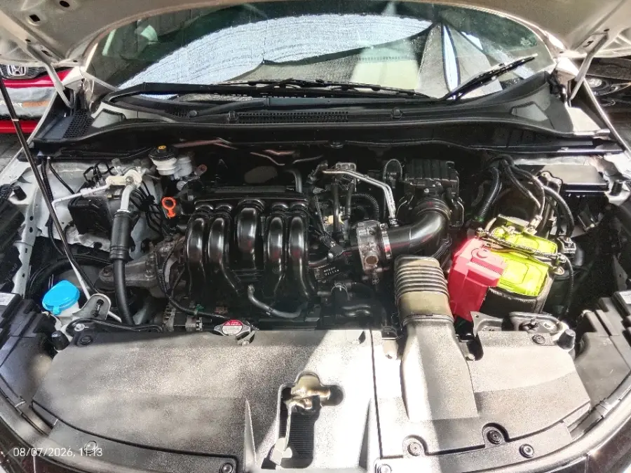 Foto Mobil Bekas Mesin Honda City 1.5 RS Hatchback tahun 2022