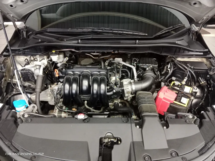 Foto Mobil Bekas Mesin Honda City 1.5 RS Hatchback tahun 2022