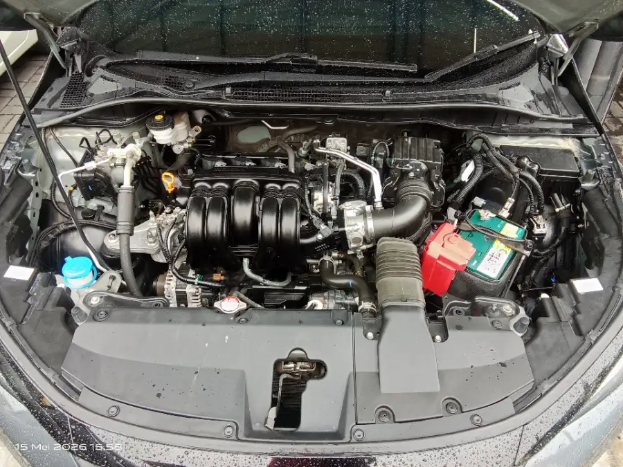 Foto Mobil Bekas Mesin Honda City 1.5 RS Hatchback tahun 2022