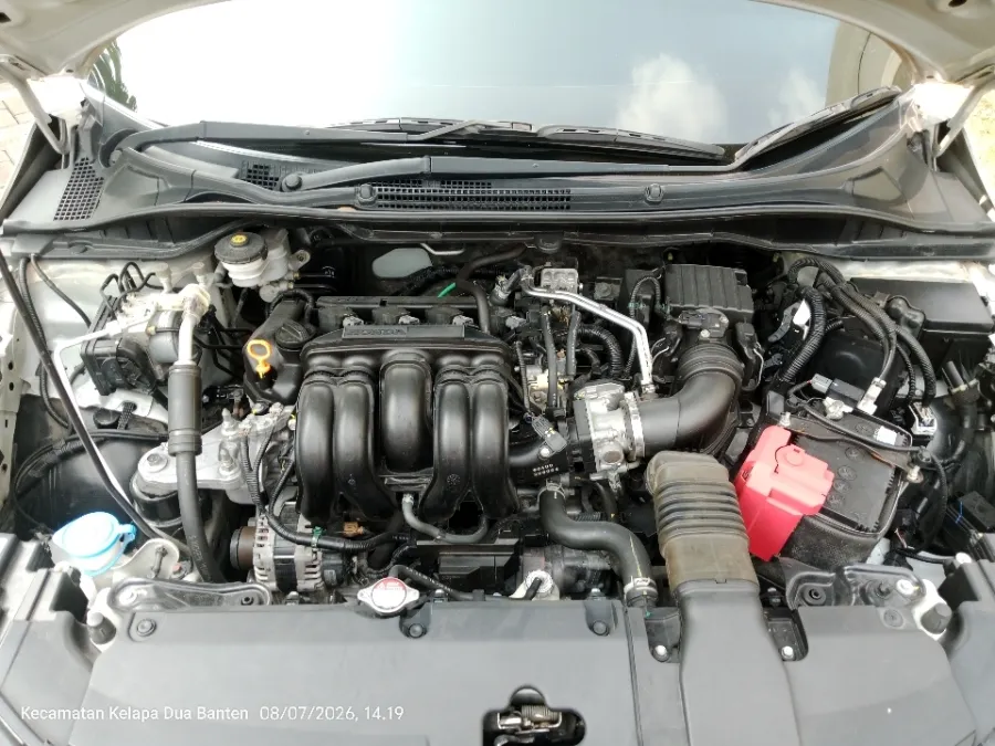 Foto Mobil Bekas Mesin Honda City 1.5 RS Hatchback tahun 2022