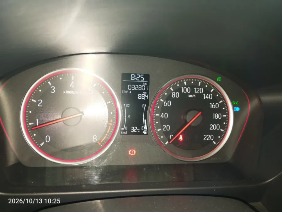 Foto Mobil Bekas Odometer Honda City 1.5 RS Hatchback tahun 2022