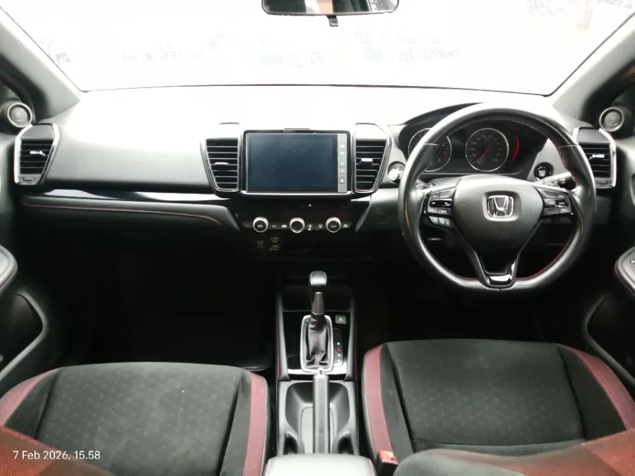 Foto Mobil Bekas Dashboard Honda City 1.5 RS Hatchback tahun 2023