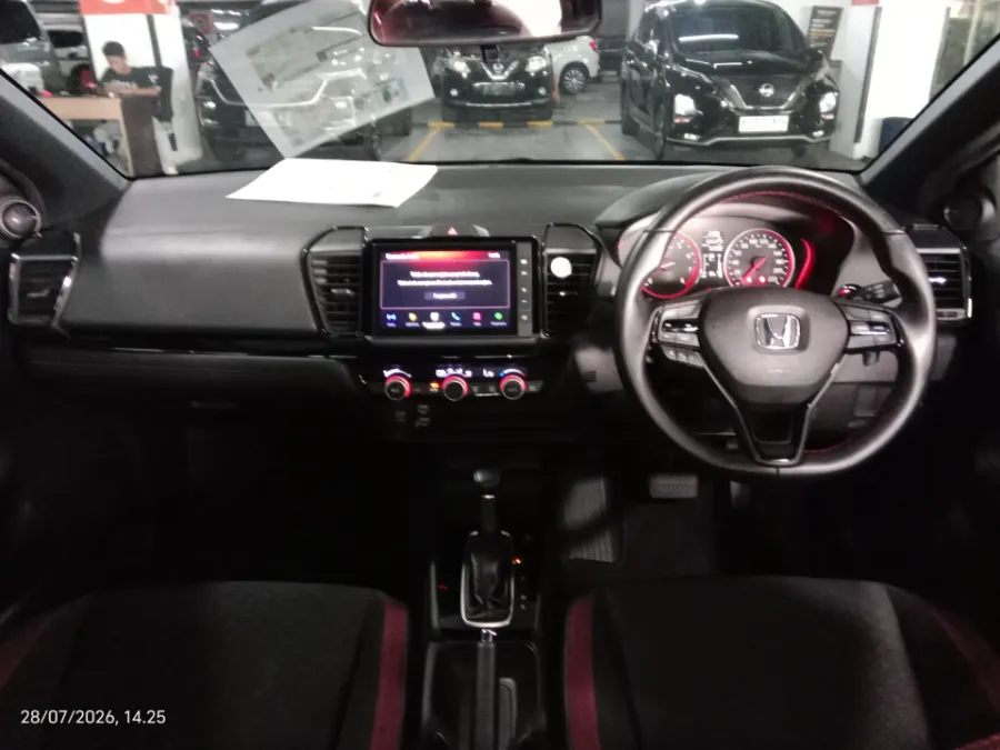Foto Mobil Bekas Dashboard Honda City 1.5 RS Hatchback tahun 2023