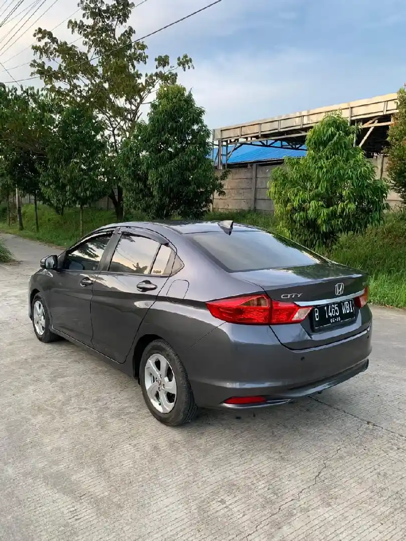 Foto Mobil Bekas Kiri Belakang Honda City 1.5 S tahun 2014