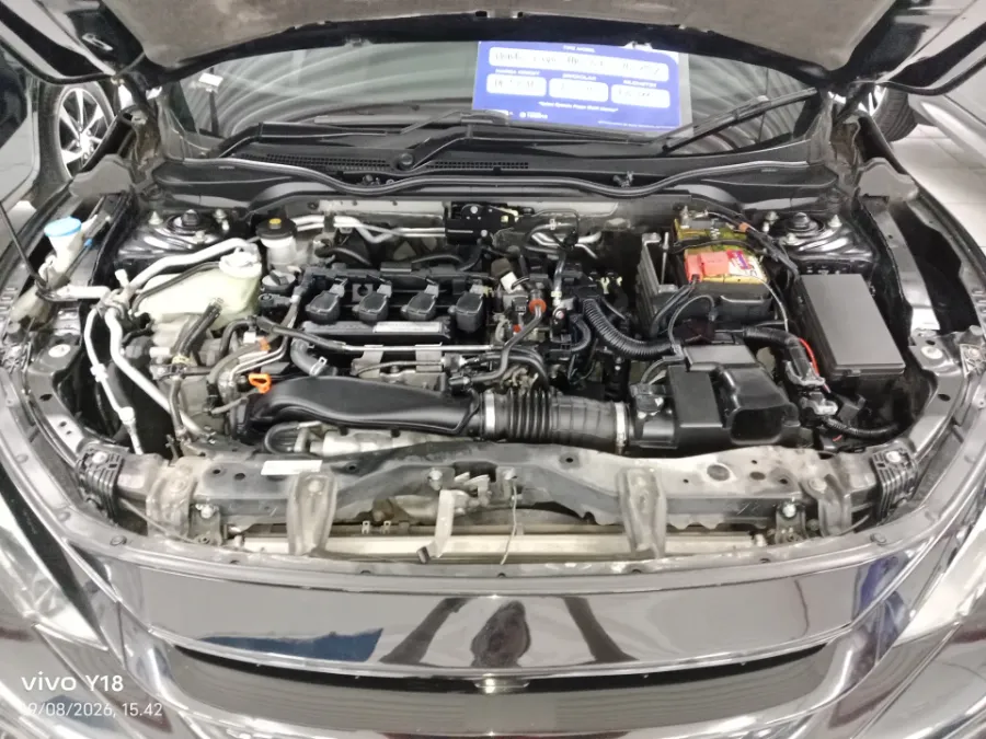 Foto Mobil Bekas Mesin Honda Civic 1.5 E tahun 2017