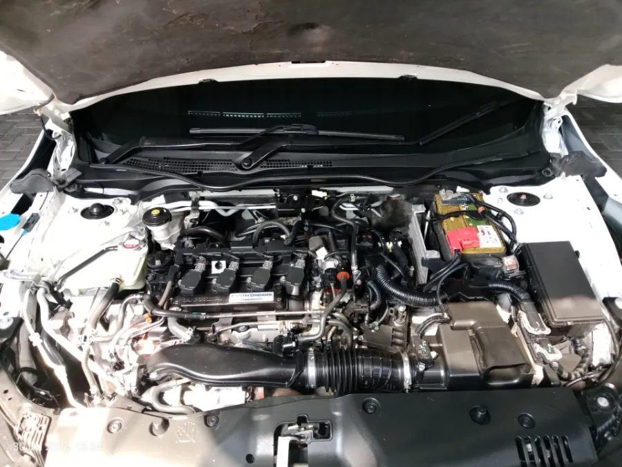 Foto Mobil Bekas Mesin Honda Civic 1.5 E tahun 2018