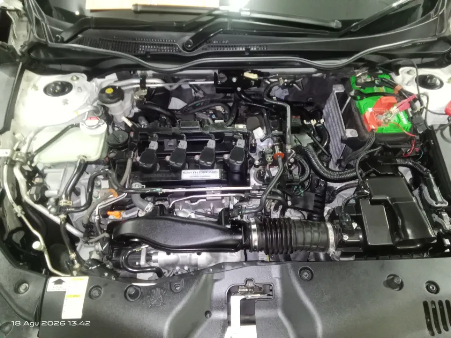 Foto Mobil Bekas Mesin Honda Civic 1.5 E tahun 2020