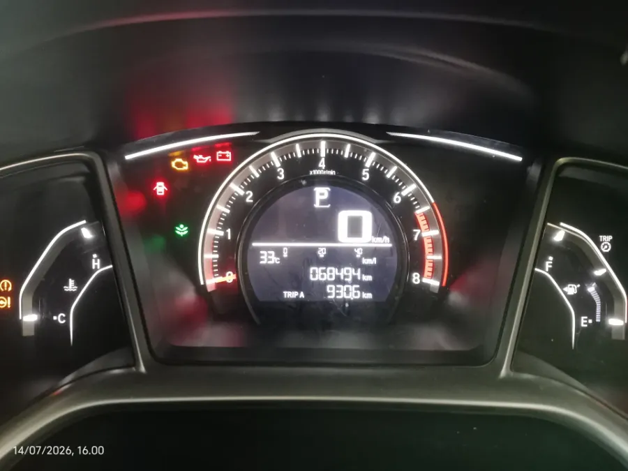Foto Mobil Bekas Odometer Honda Civic 1.5 ES tahun 2016
