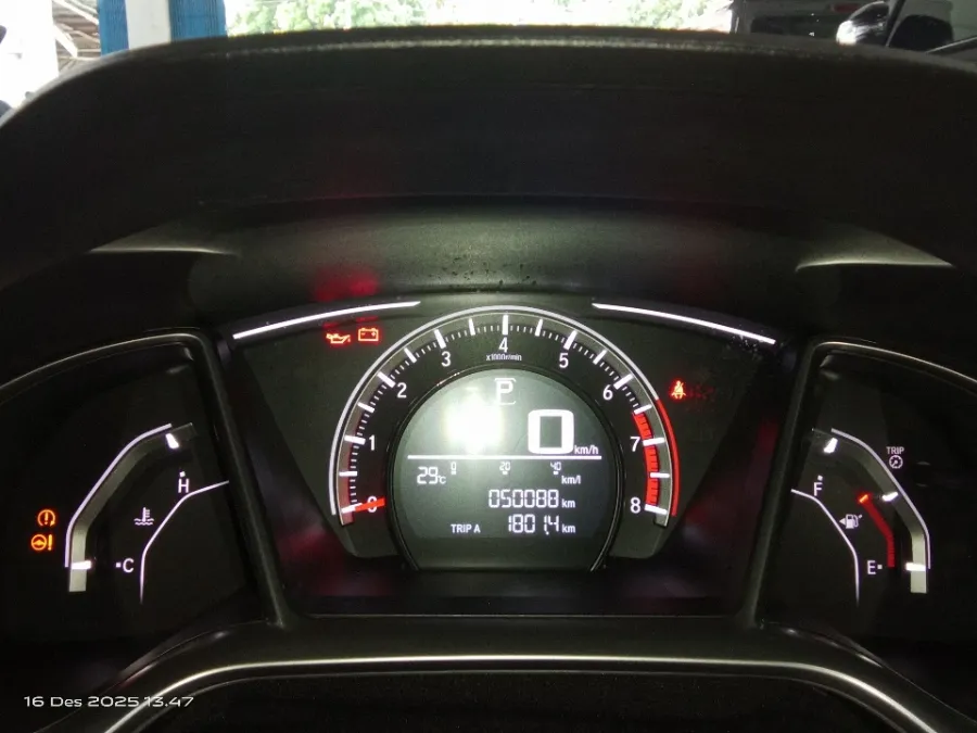 Foto Mobil Bekas Odometer Honda Civic 1.5 ES tahun 2019