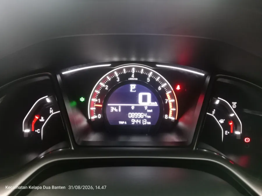 Foto Mobil Bekas Odometer Honda Civic 1.5 ES tahun 2020