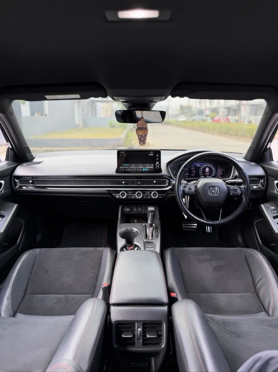 Foto Mobil Bekas Dashboard Honda Civic 1.5 RS tahun 2022