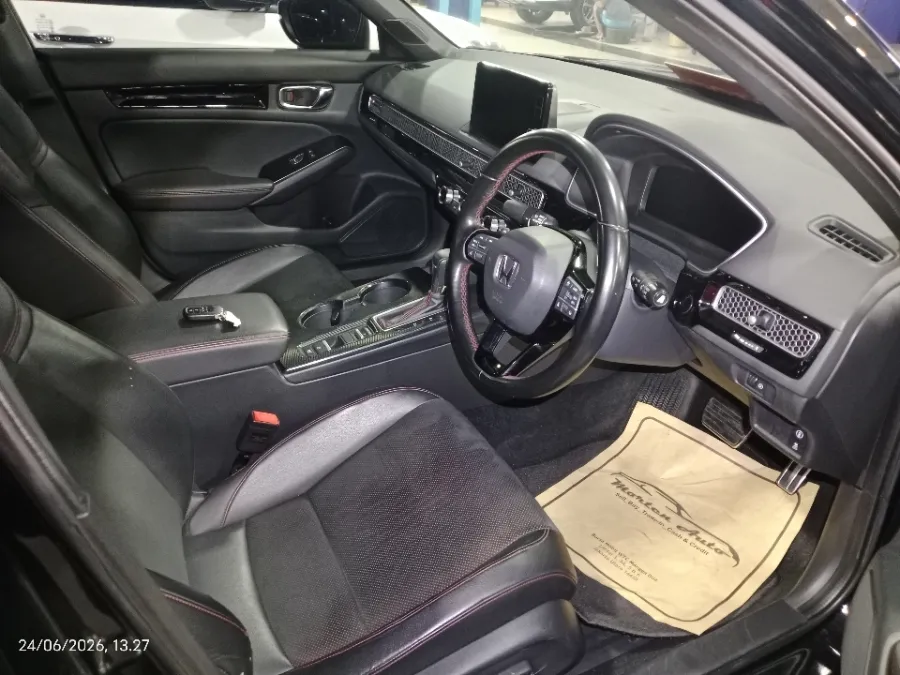 Foto Mobil Bekas Kabin Depan Honda Civic 1.5 RS tahun 2022