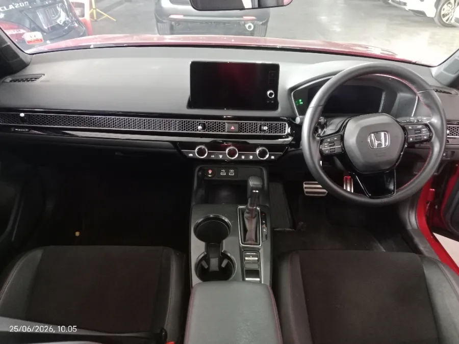 Foto Mobil Bekas Dashboard Honda Civic 1.5 RS tahun 2023