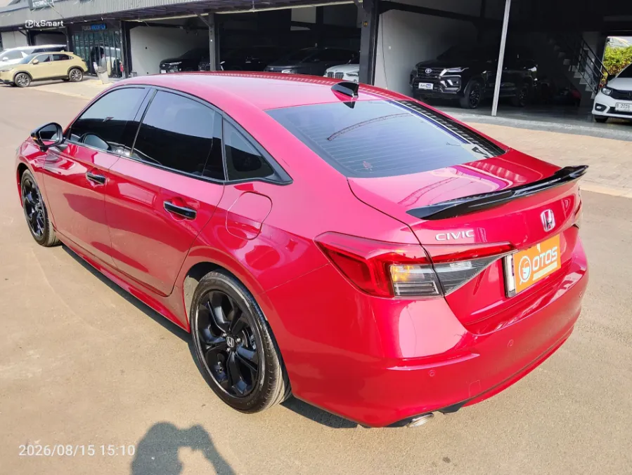 Foto Mobil Bekas Kiri Belakang Honda Civic 1.5 RS tahun 2023