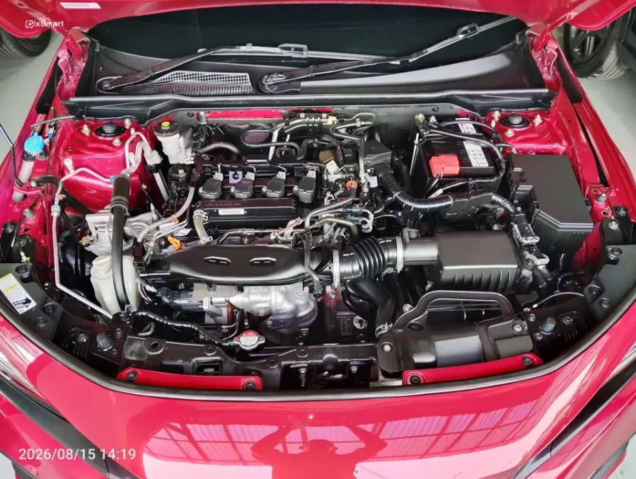 Foto Mobil Bekas Mesin Honda Civic 1.5 RS tahun 2023