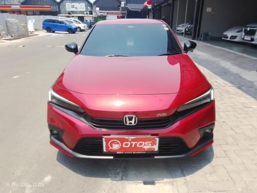 Foto Mobil Bekas Tampak Depan Honda Civic 1.5 RS tahun 2023