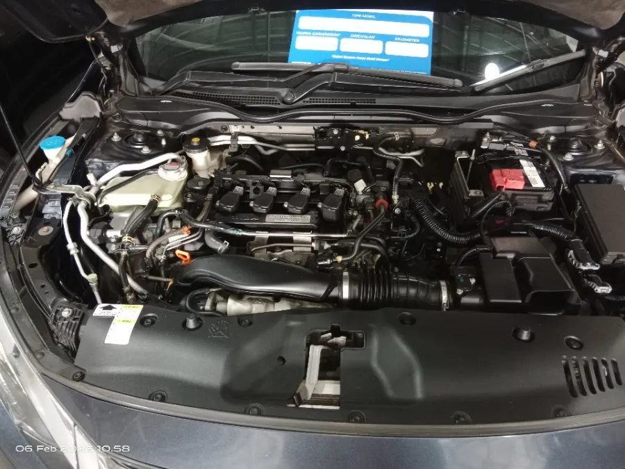 Foto Mobil Bekas Mesin Honda Civic 1.5 Turbo tahun 2016