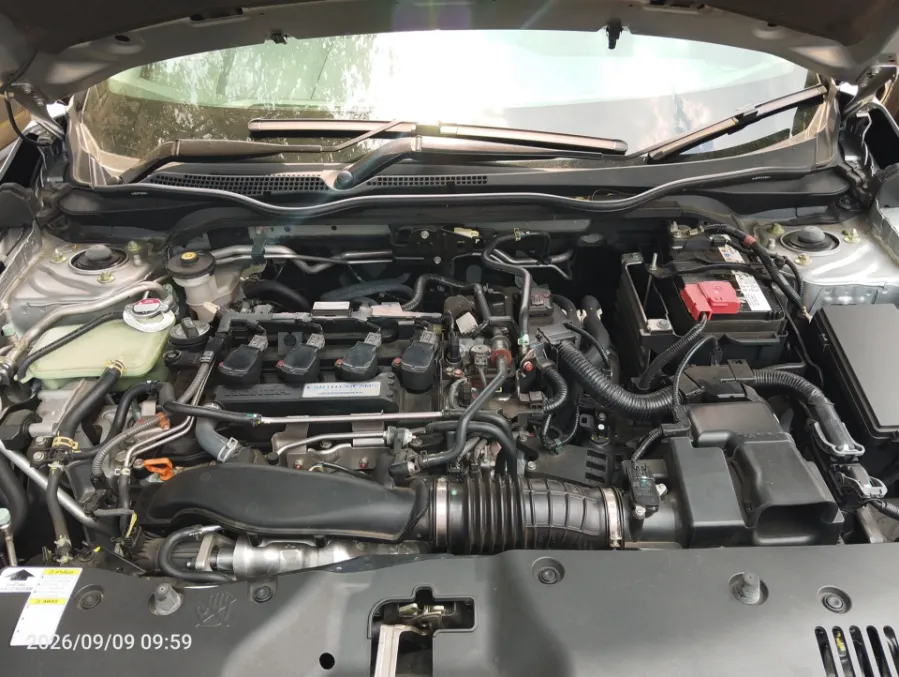 Foto Mobil Bekas Mesin Honda Civic 1.5 Turbo tahun 2016