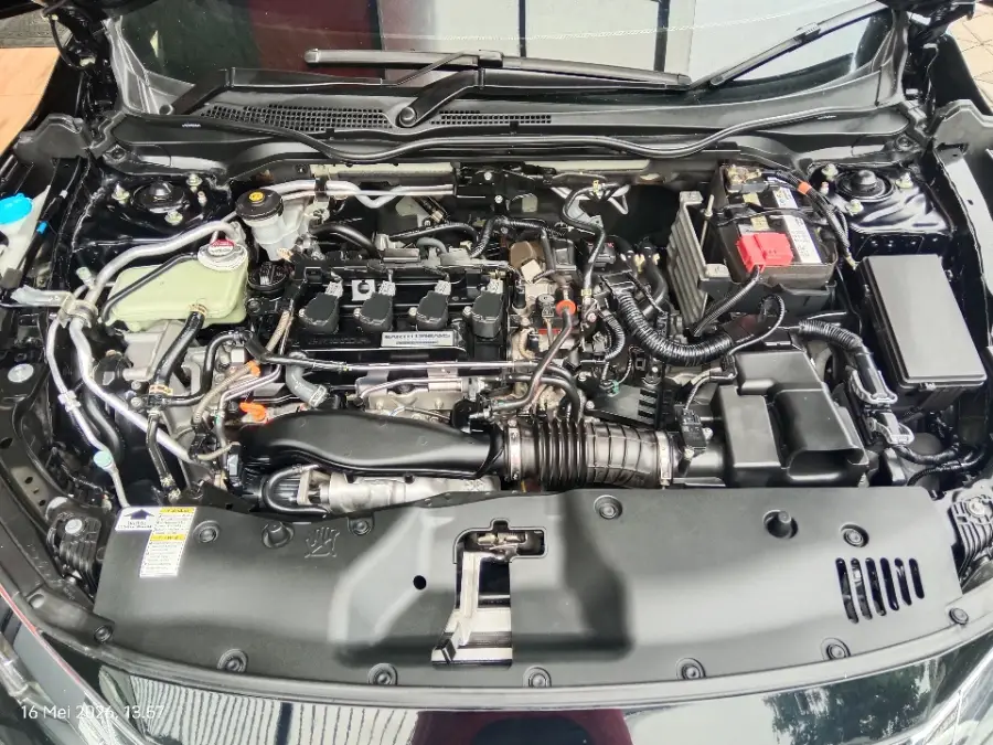 Foto Mobil Bekas Mesin Honda Civic 1.5 Turbo tahun 2018