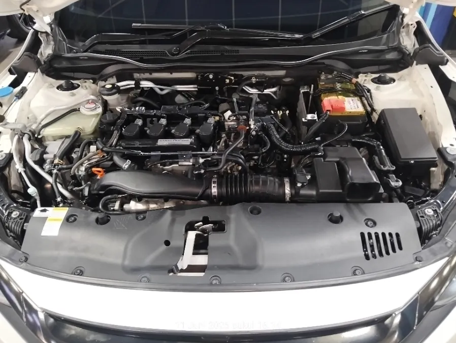 Foto Mobil Bekas Mesin Honda Civic 1.5 Turbo tahun 2018