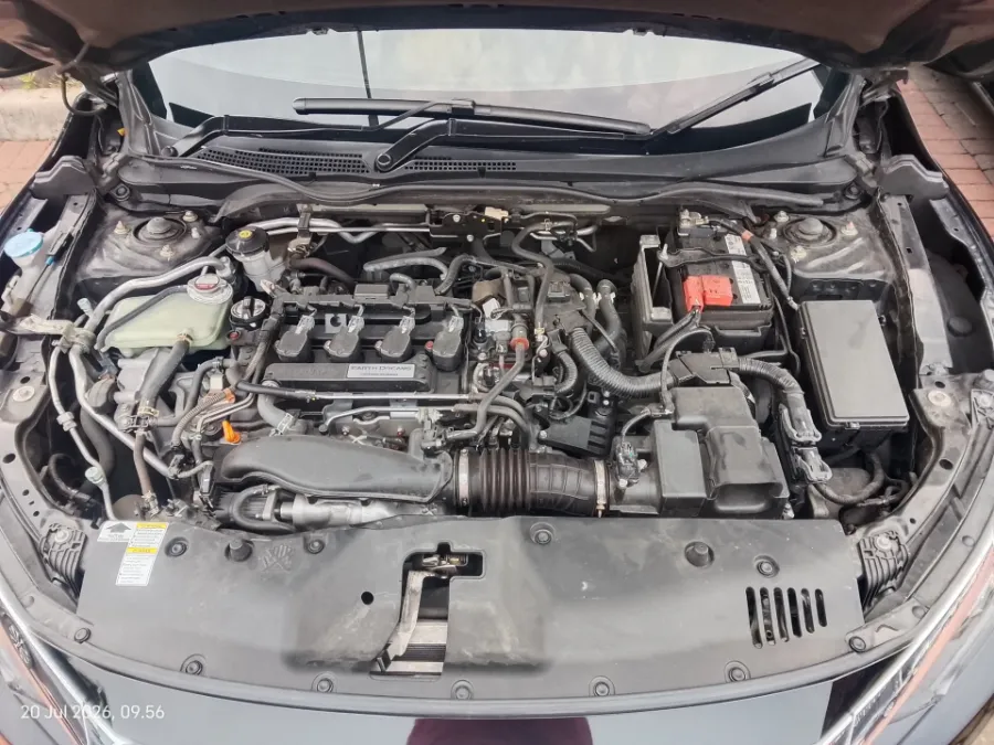 Foto Mobil Bekas Mesin Honda Civic 1.5 Turbo tahun 2018