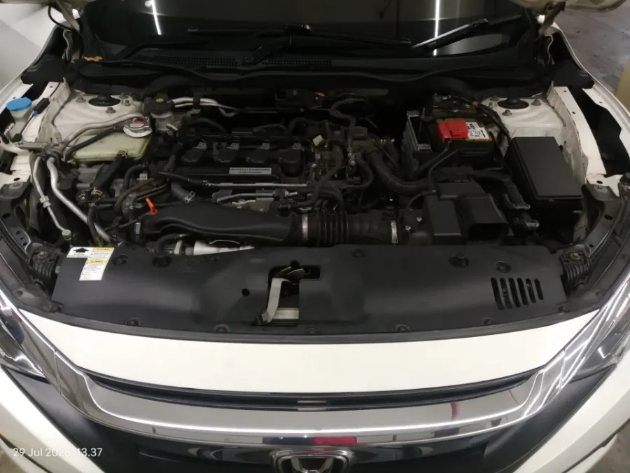 Foto Mobil Bekas Mesin Honda Civic 1.5 Turbo tahun 2018