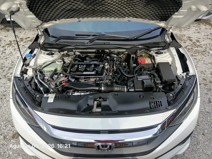 Foto Mobil Bekas Mesin Honda Civic 1.5 Turbo tahun 2018