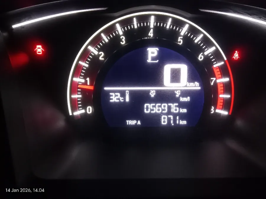 Foto Mobil Bekas Odometer Honda Civic 1.5 Turbo tahun 2018