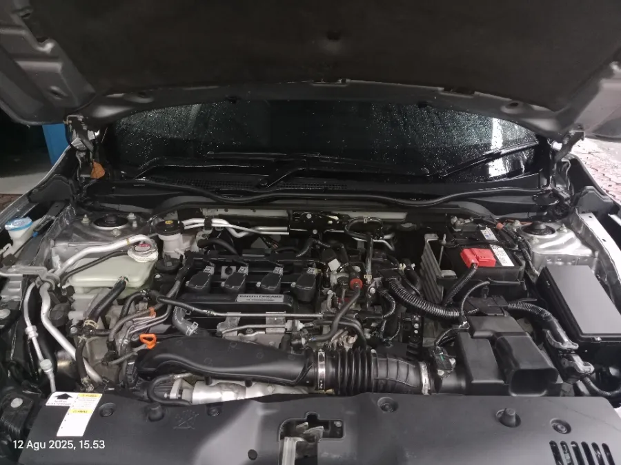 Foto Mobil Bekas Mesin Honda Civic 1.5 Turbo tahun 2019