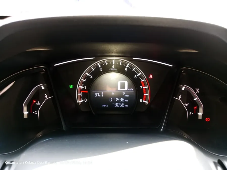Foto Mobil Bekas Odometer Honda Civic 1.5 Turbo tahun 2019