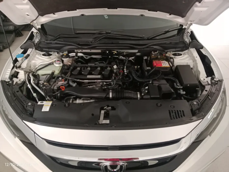 Foto Mobil Bekas Mesin Honda Civic 1.5 Turbo tahun 2020