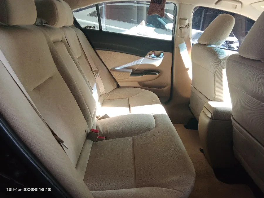 Foto Mobil Bekas Kabin Belakang Honda Civic 1.8 FB tahun 2015