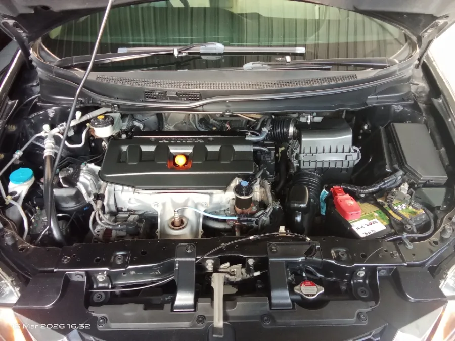 Foto Mobil Bekas Mesin Honda Civic 1.8 FB tahun 2015