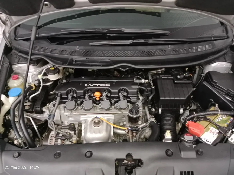 Foto Mobil Bekas Mesin Honda Civic 1.8 FD tahun 2014