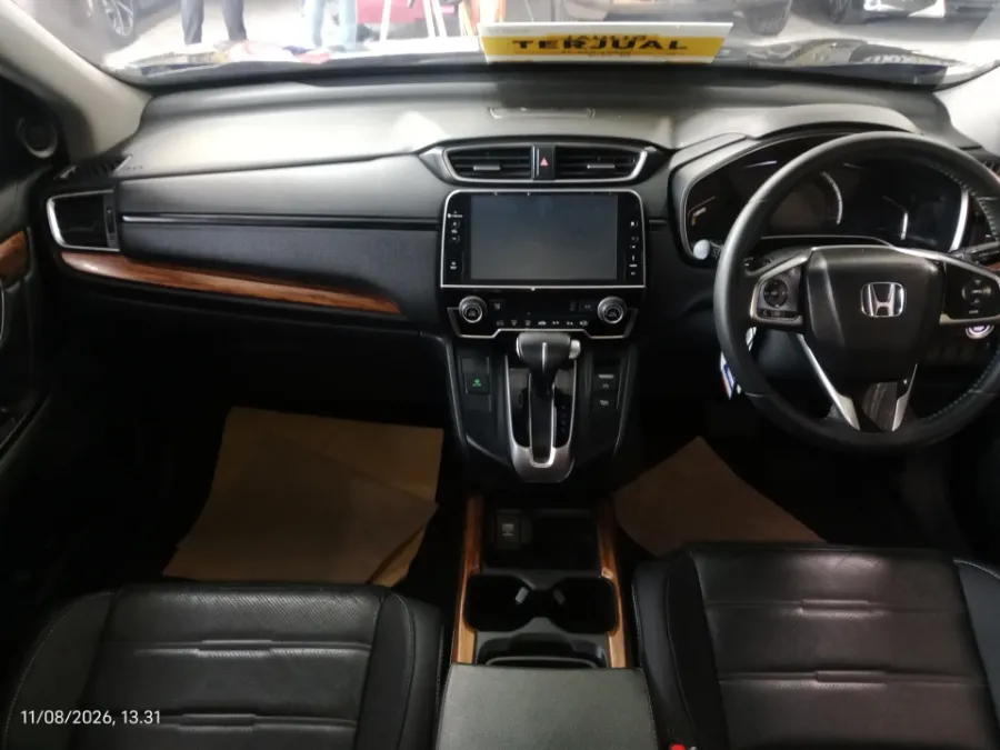 Foto Mobil Bekas Dashboard Honda CR-V 1.5 tahun 2017