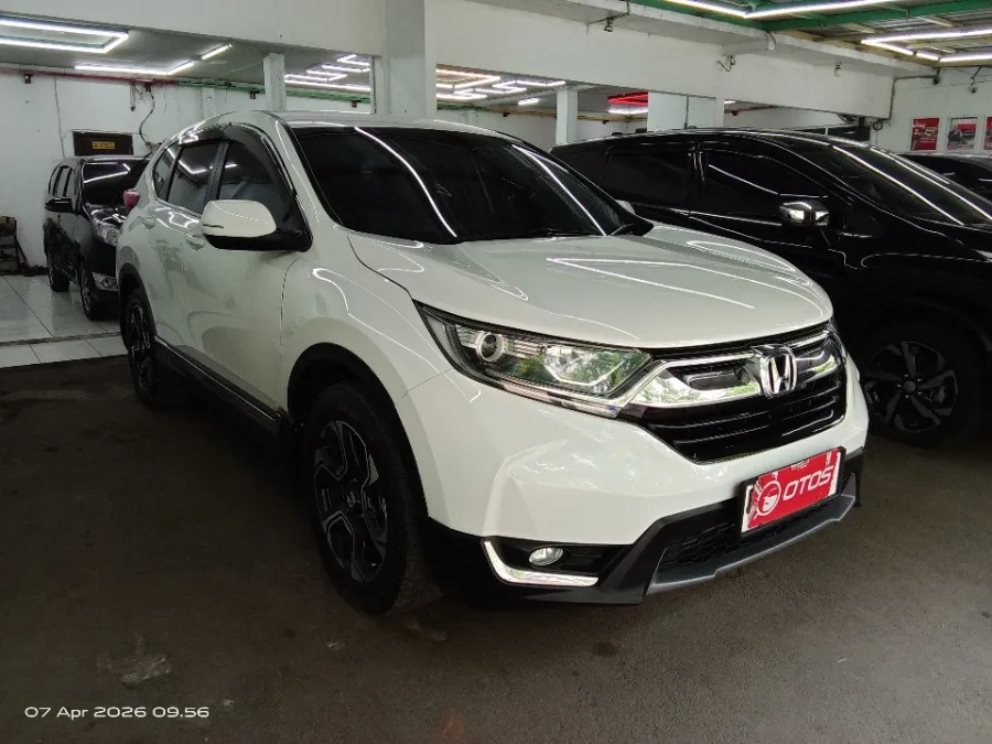 Foto Mobil Bekas Kanan Depan Honda CR-V 1.5 tahun 2018
