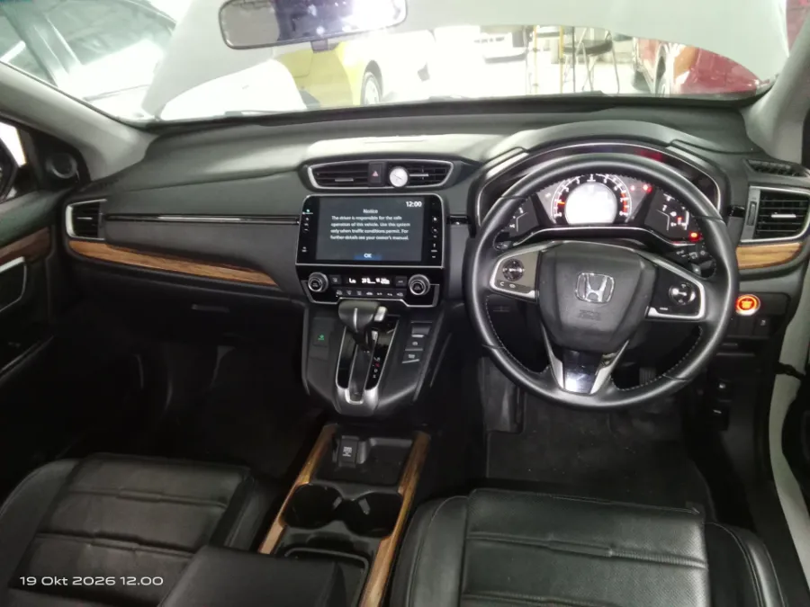Foto Mobil Bekas Dashboard Honda CR-V 1.5 tahun 2019
