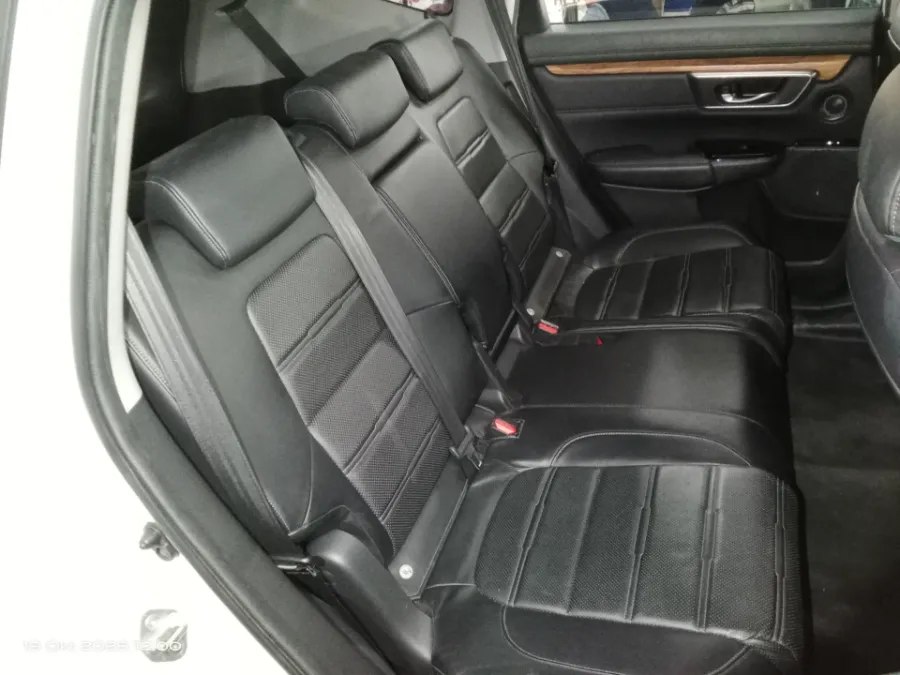 Foto Mobil Bekas Kabin Belakang Honda CR-V 1.5 tahun 2019