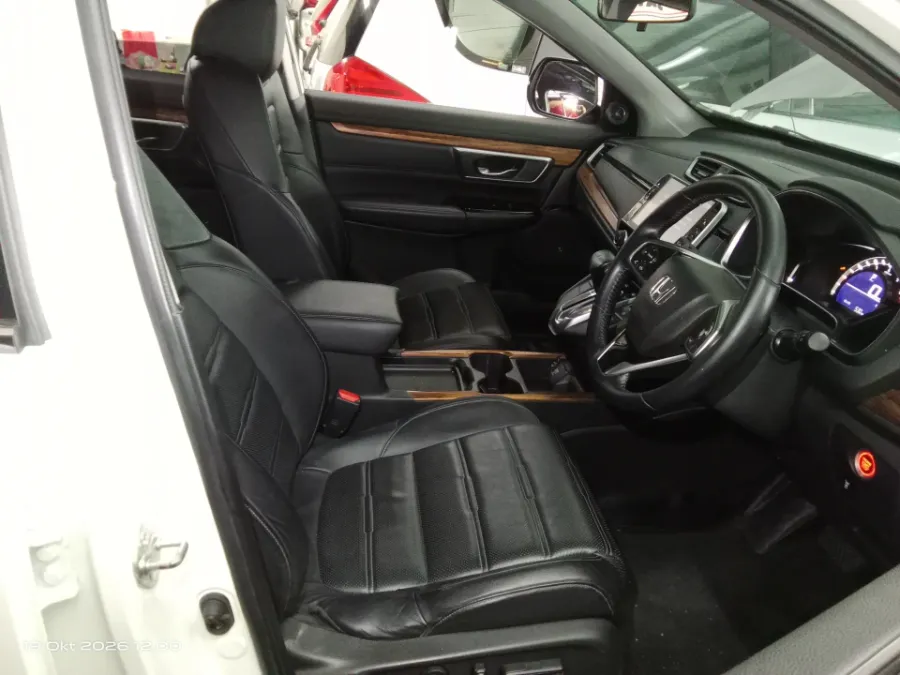 Foto Mobil Bekas Kabin Depan Honda CR-V 1.5 tahun 2019