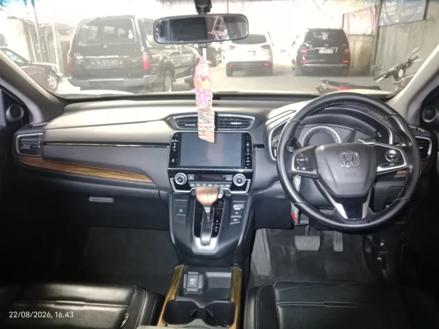 Foto Mobil Bekas Dashboard Honda CR-V 1.5 Prestige tahun 2018
